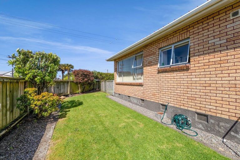 Photo of property in 38 Clemow Road, Fitzroy, New Plymouth, 4312