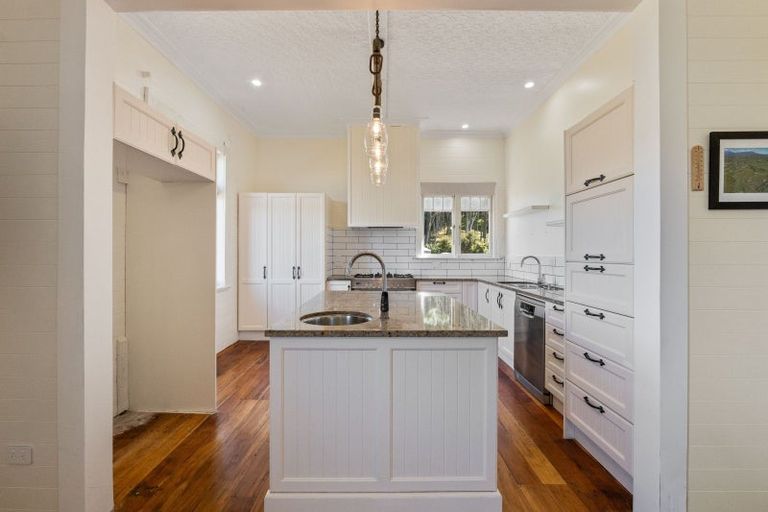Photo of property in 1106 Egmont Road, Egmont Village, New Plymouth, 4372