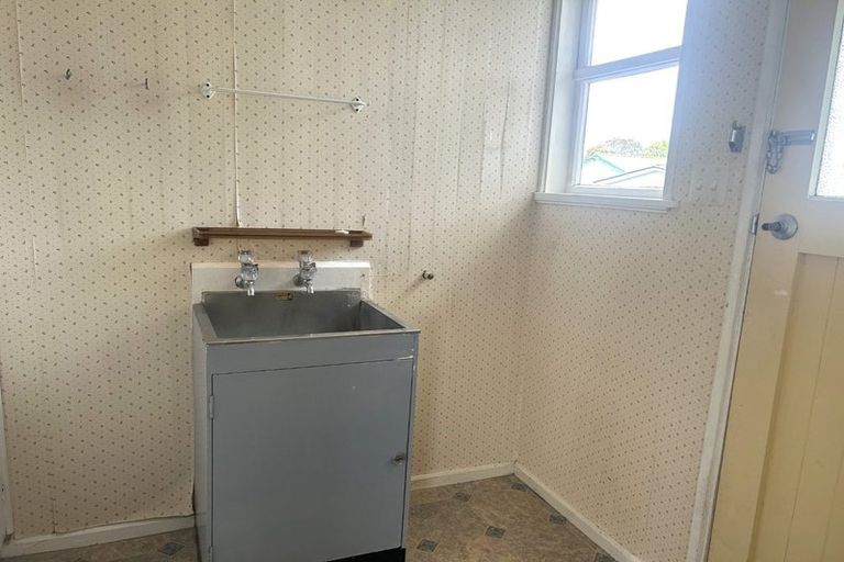 Photo of property in 1 Avon Terrace, Roslyn, Palmerston North, 4414