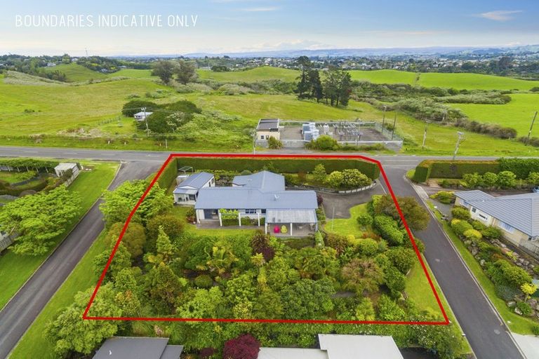 Photo of property in 2 Cashmere Way, Welcome Bay, Tauranga, 3112