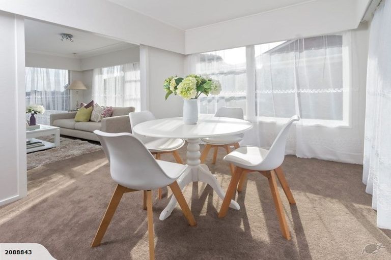 Photo of property in 26 Walworth Avenue, Pakuranga Heights, Auckland, 2010