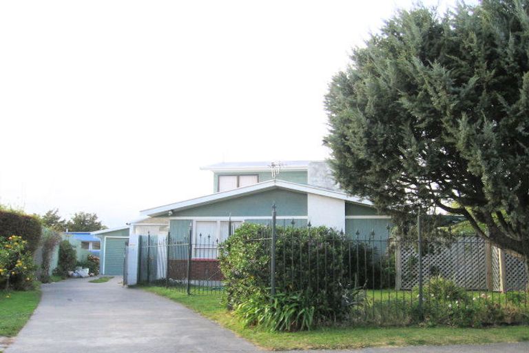 Photo of property in 12 Durham Avenue, Tamatea, Napier, 4112
