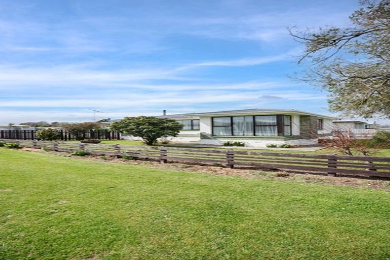 Photo of property in 1 Ballantrae Street, Wallacetown, 9816