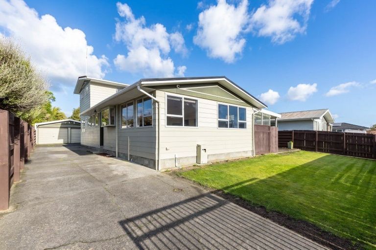 Photo of property in 14 Harvard Grove, Totara Park, Upper Hutt, 5018