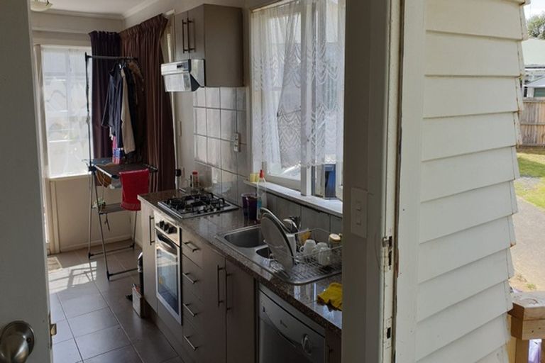 Photo of property in 193 Birkdale Road, Birkdale, Auckland, 0626