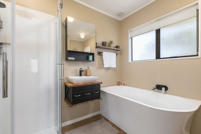 Photo of property in 115b Forrester Drive, Welcome Bay, Tauranga, 3112