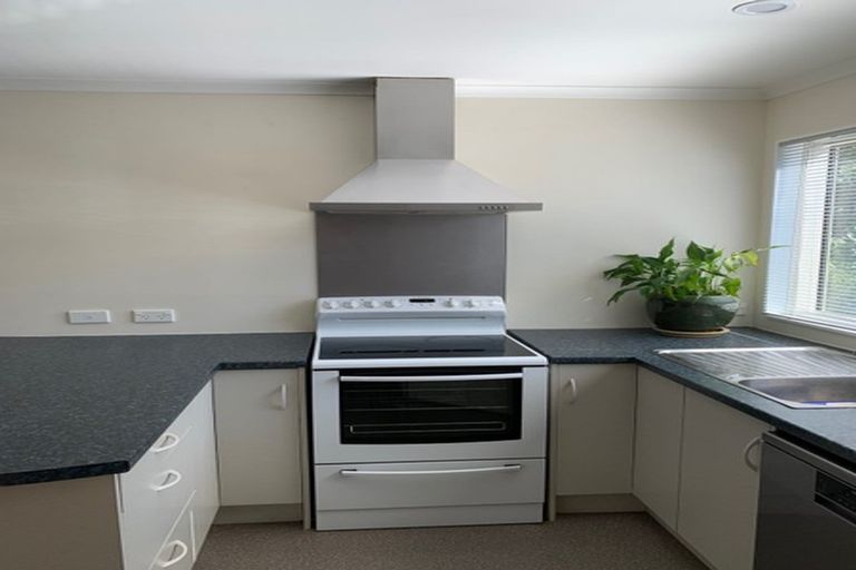 Photo of property in 7a Birch Street, Johnsonville, Wellington, 6037