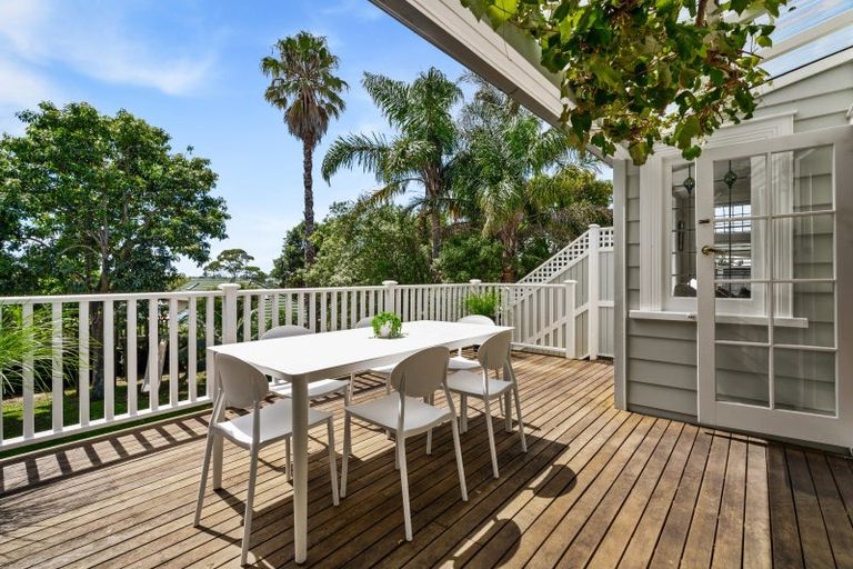 Photo of property in 108 Calliope Road, Stanley Point, Auckland, 0624