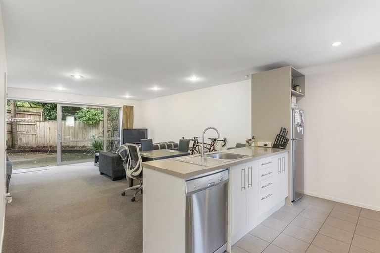 Photo of property in 2/2 Chelmsford Street, Ngaio, Wellington, 6035