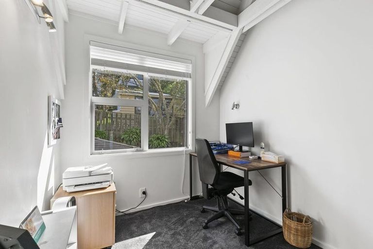 Photo of property in 1 Akautangi Way, Hataitai, Wellington, 6021
