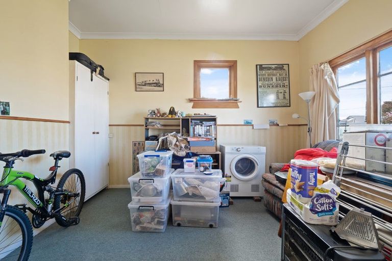 Photo of property in 42 Hargest Crescent, Saint Kilda, Dunedin, 9012