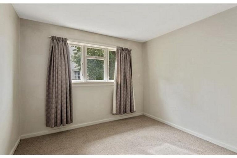 Photo of property in 5 Tara Street, Riccarton, Christchurch, 8041