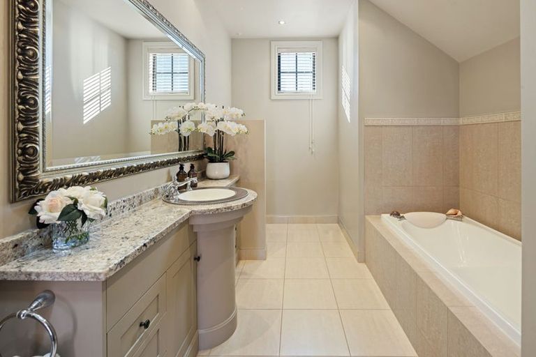 Photo of property in 10 Peninsula Point, Huntington, Hamilton, 3210