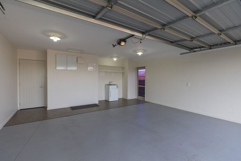 Photo of property in 73 Rannoch Drive, Broomfield, Christchurch, 8042