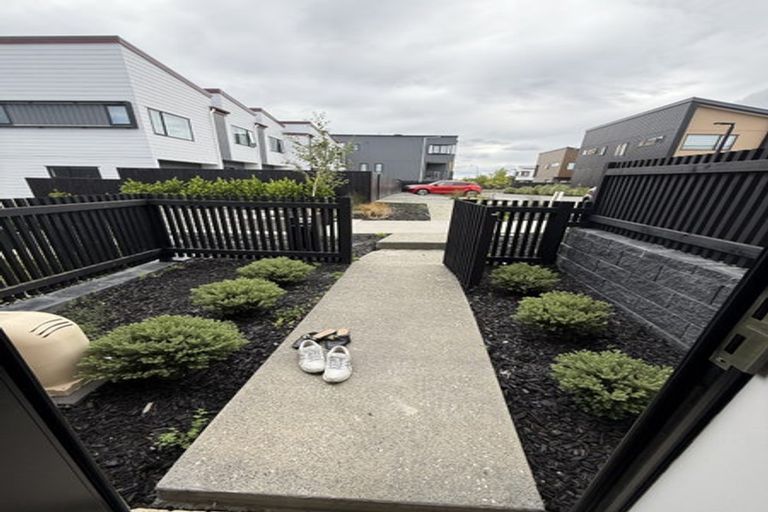 Photo of property in 1 Kiato Lane, Flat Bush, Auckland, 2019