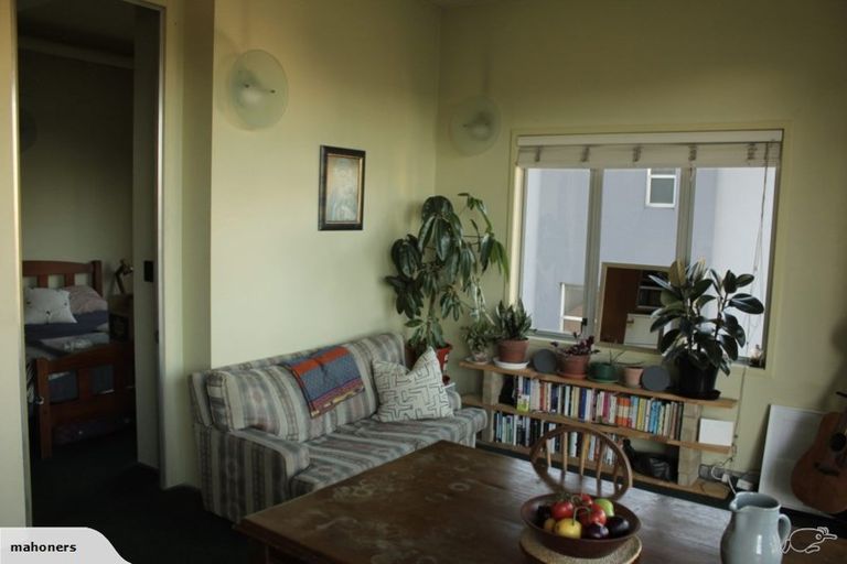 Photo of property in Qba Apartments, 2t/51 Webb Street, Mount Cook, Wellington, 6011