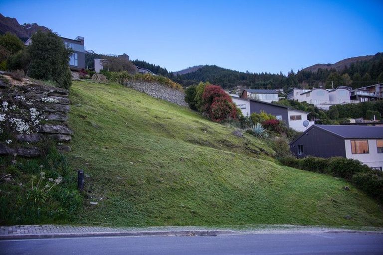 Photo of property in 6 Aspen Grove, Fernhill, Queenstown, 9300