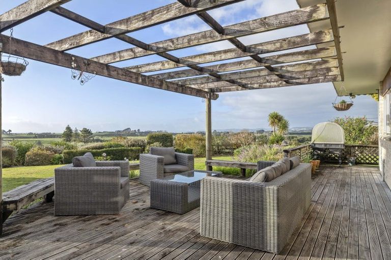 Photo of property in 223 Mataro Road, Onaero, Urenui, 4375