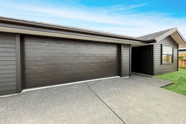 Photo of property in 27 Muldowney Drive, Rolleston, 7614