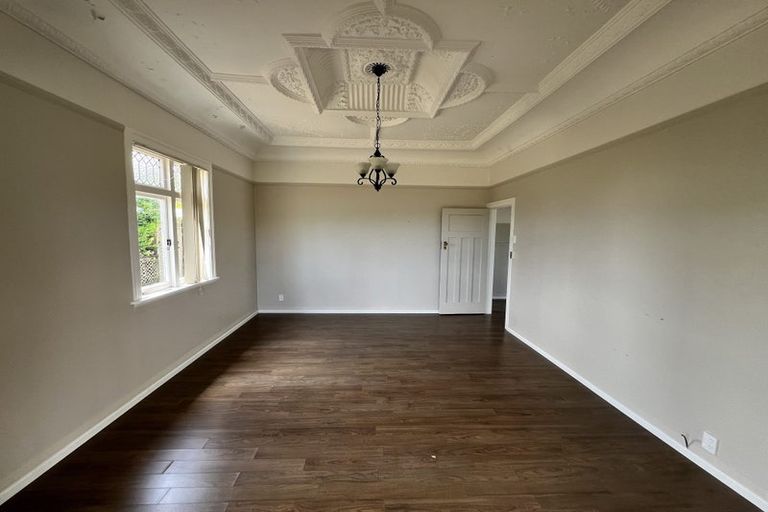 Photo of property in 456a Don Buck Road, Massey, Auckland, 0614