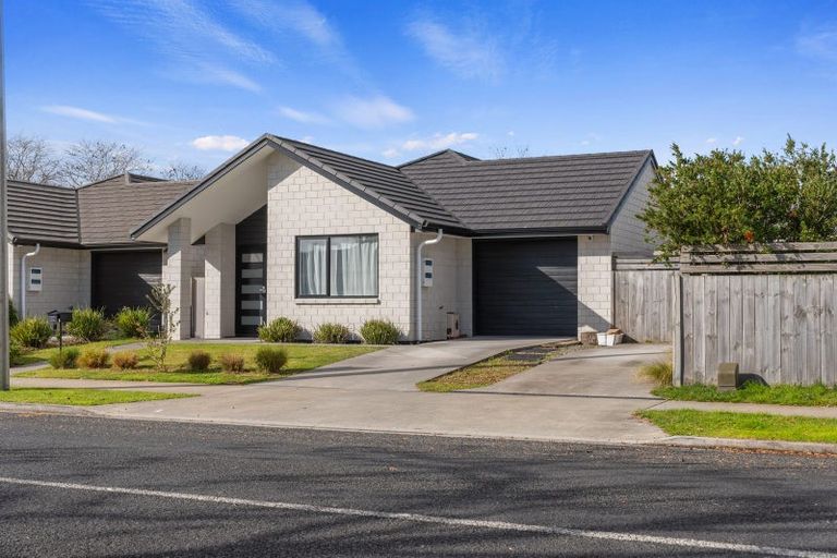 Photo of property in 32 Old Farm Road, Hamilton East, Hamilton, 3216