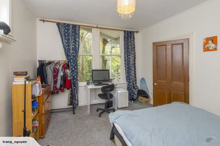 Photo of property in 140 Glenmore Street, Northland, Wellington, 6012