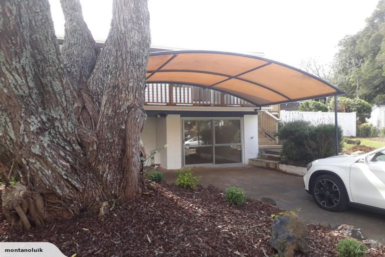 Photo of property in 92 Sylvia Road, Hillcrest, Auckland, 0627