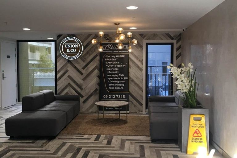 Photo of property in 365a Don Buck Road, Massey, Auckland, 0614