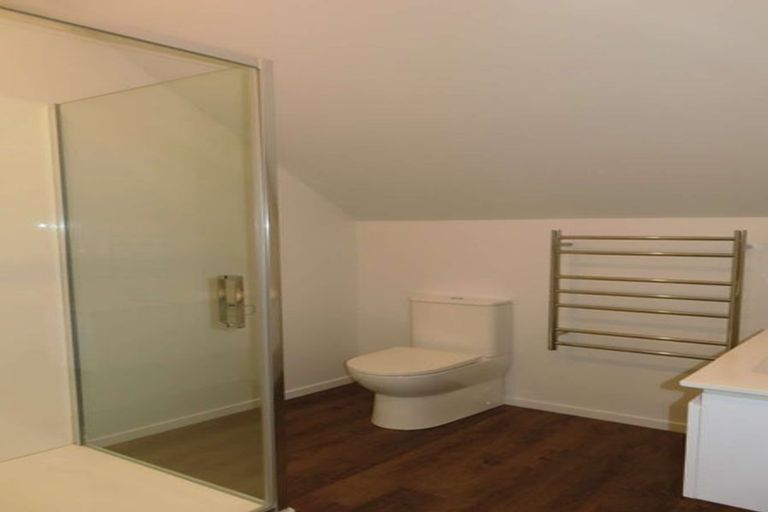 Photo of property in 76 Aorangi Road, Bryndwr, Christchurch, 8053