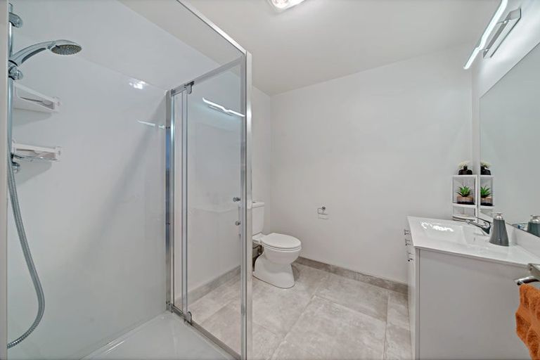 Photo of property in 14 Kearns Drive, Hobsonville, Auckland, 0616