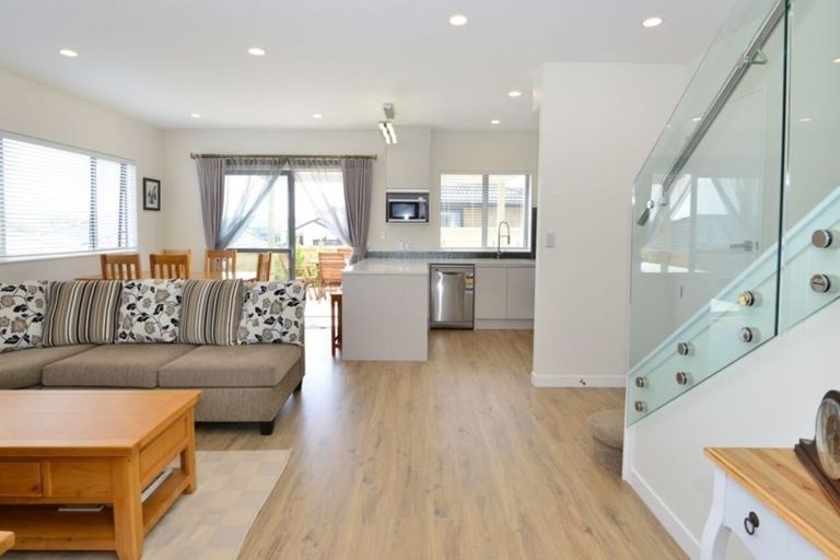 Photo of property in 2 Kiwa Crescent, Gulf Harbour, Whangaparaoa, 0930