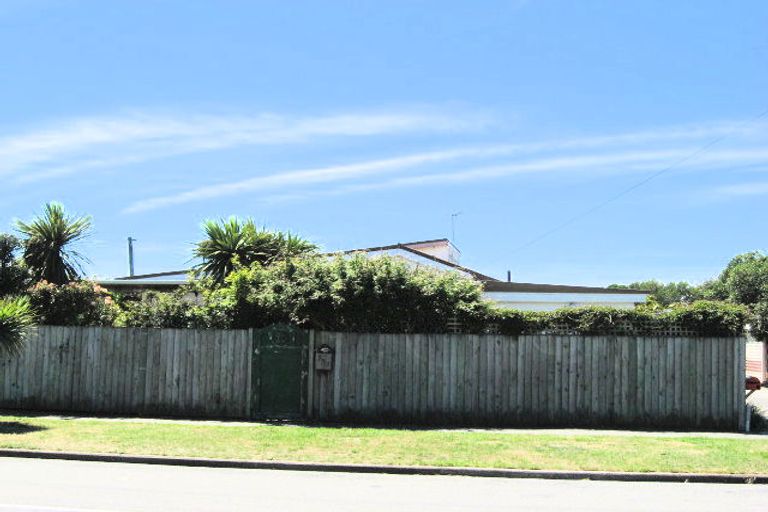 Photo of property in 353 Pine Avenue, South New Brighton, Christchurch, 8062