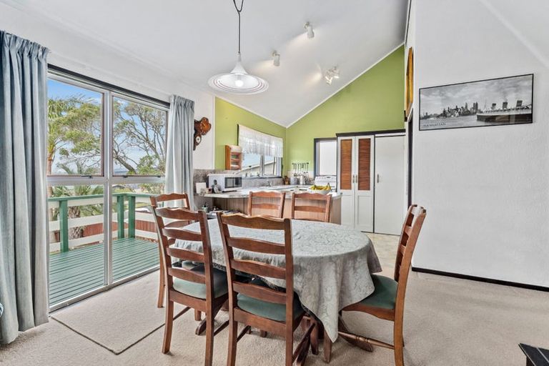Photo of property in 37 West View Crescent, Onerahi, Whangarei, 0110