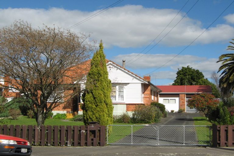 Photo of property in 15 Morris Street, Marton, 4710