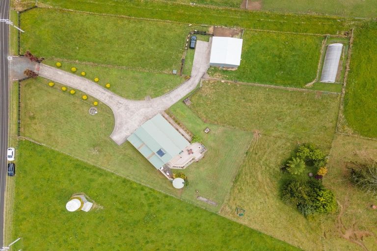 Photo of property in 595 Inland Road North, Onaero, Waitara, 4383