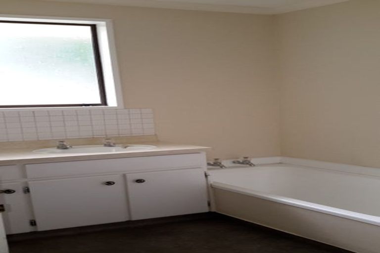 Photo of property in 3/114 Heretaunga Street, Palmerston North, 4414