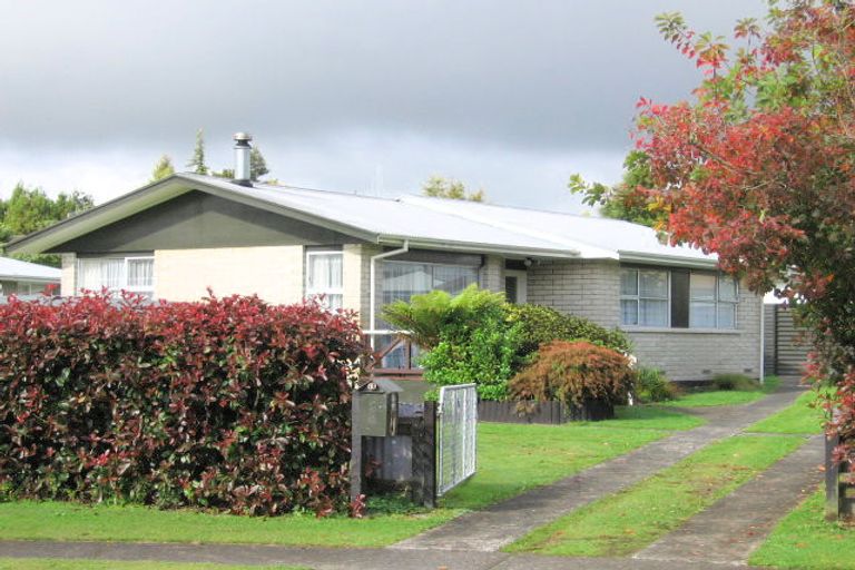 Photo of property in 1 Marlborough Place, Tokoroa, 3420