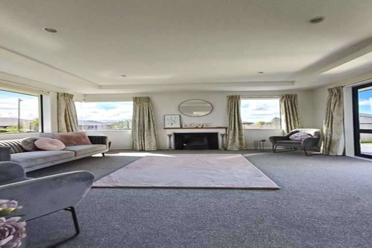 Photo of property in 10 Amner Place, Havelock North, 4130
