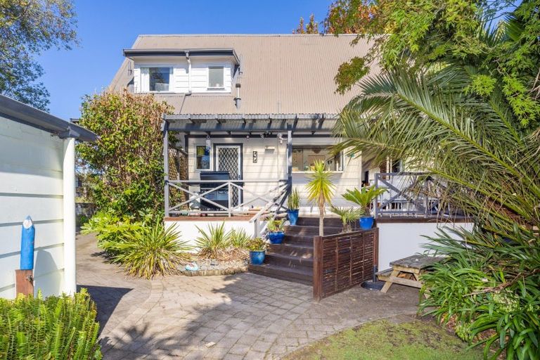 Photo of property in 13 Lachlan Drive, Dinsdale, Hamilton, 3204