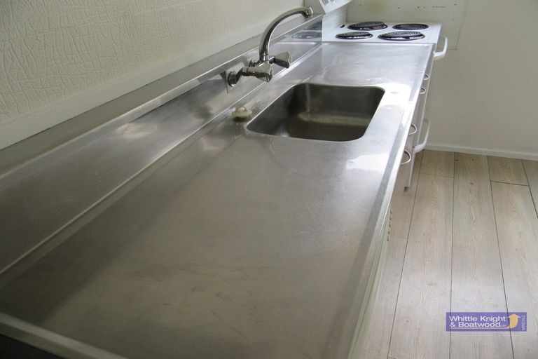 Photo of property in 2/49 Picton Avenue, Riccarton, Christchurch, 8011