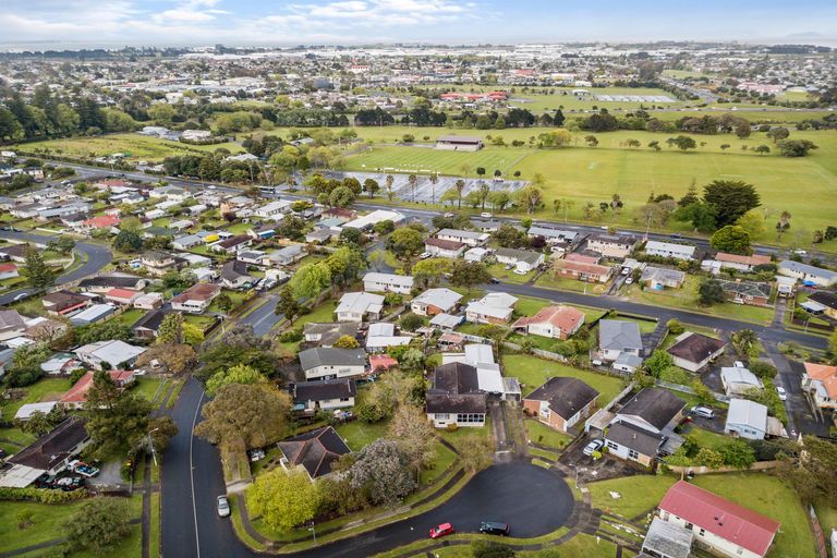 Photo of property in 16 Mckinstry Avenue, Mangere East, Auckland, 2024
