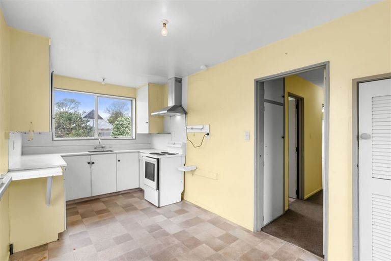 Photo of property in 2/136 Wainoni Road, Avondale, Christchurch, 8061