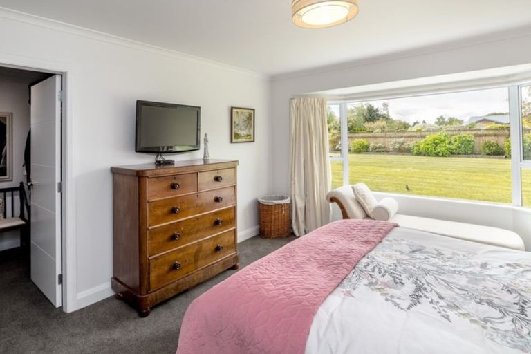 Photo of property in 83 Reading Street, Greytown, 5712