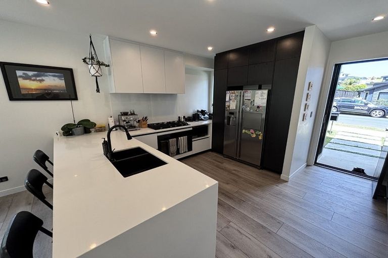 Photo of property in 17 Endurance Rise, Orewa, 0931