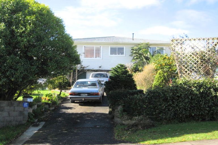 Photo of property in 5 Butler Place, Te Kamo, Whangarei, 0112