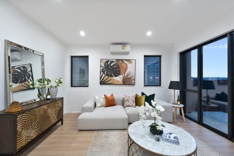 Photo of property in 28d Dellwood Avenue, Henderson, Auckland, 0612