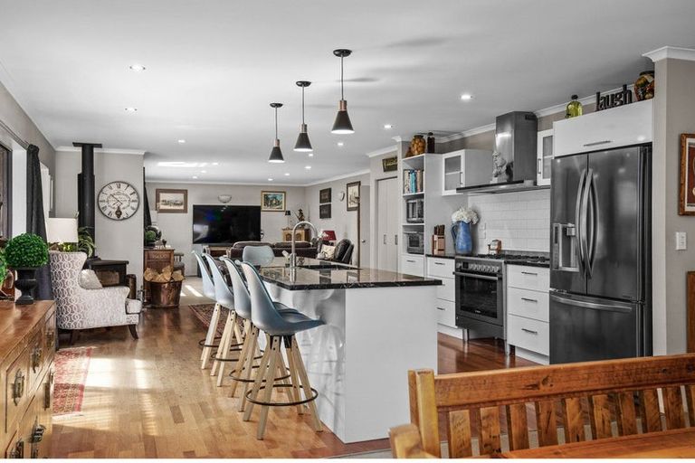 Photo of property in 23 Albert Drive, Clyde, 9330