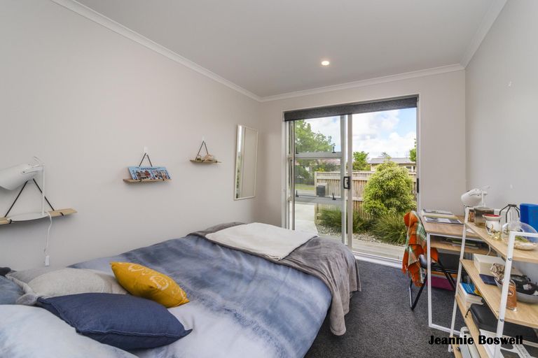 Photo of property in 10 Milton Street, Roslyn, Palmerston North, 4414
