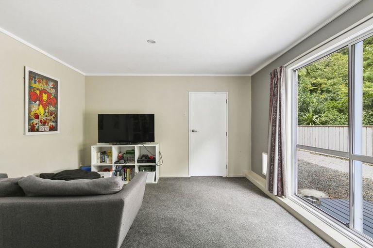 Photo of property in 30 Lupin Terrace, Tawa, Wellington, 5028