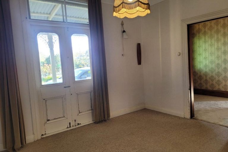 Photo of property in 27 Wood Street, Greytown, 5712